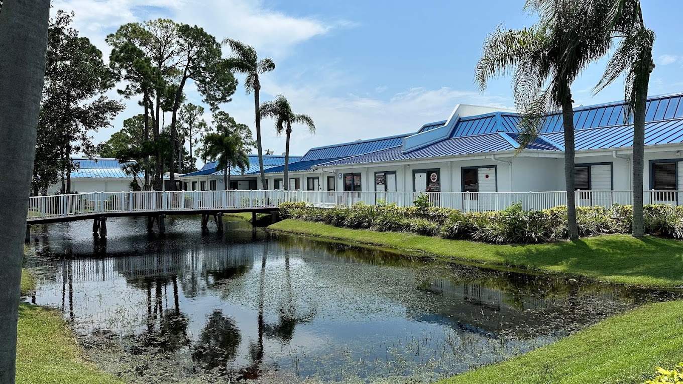 Platinum Healthcare Sarasota office on Bee Ridge Road